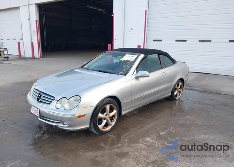 2005 Mercedes-Benz Clk 320 from USA, damaged, VIN WDBTK65J65F139922
